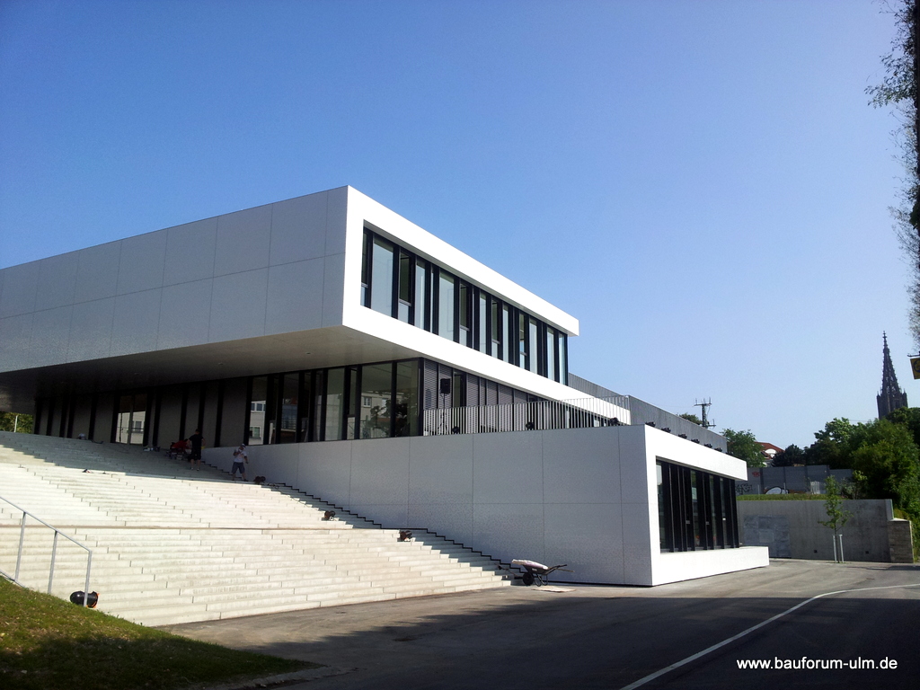 Ulm Ziegelländeweg Design-Schule an der Donau Juli 2013 (2)