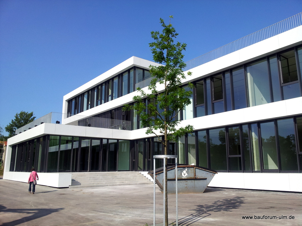 Ulm Ziegelländeweg Design-Schule an der Donau Juli 2013 (6)