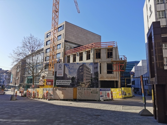 Ulm, Neubau Apotheke, Hirschstraße, April 2021