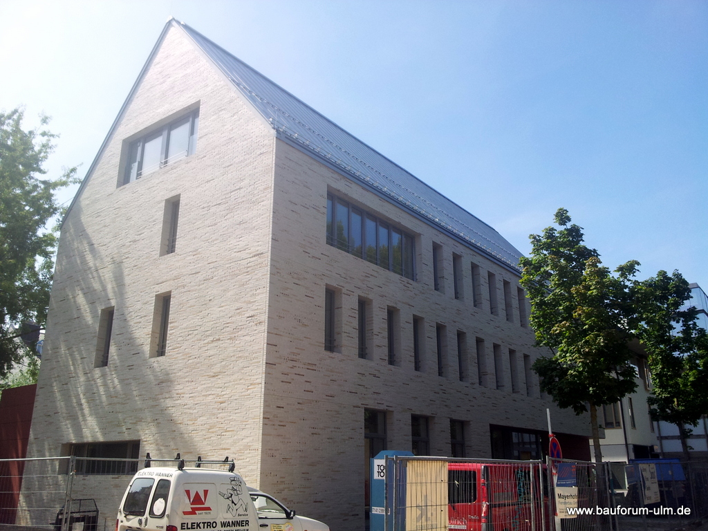 Neu Ulm Johannesplatz St Johann Babtist Johanneshaus August 2013
